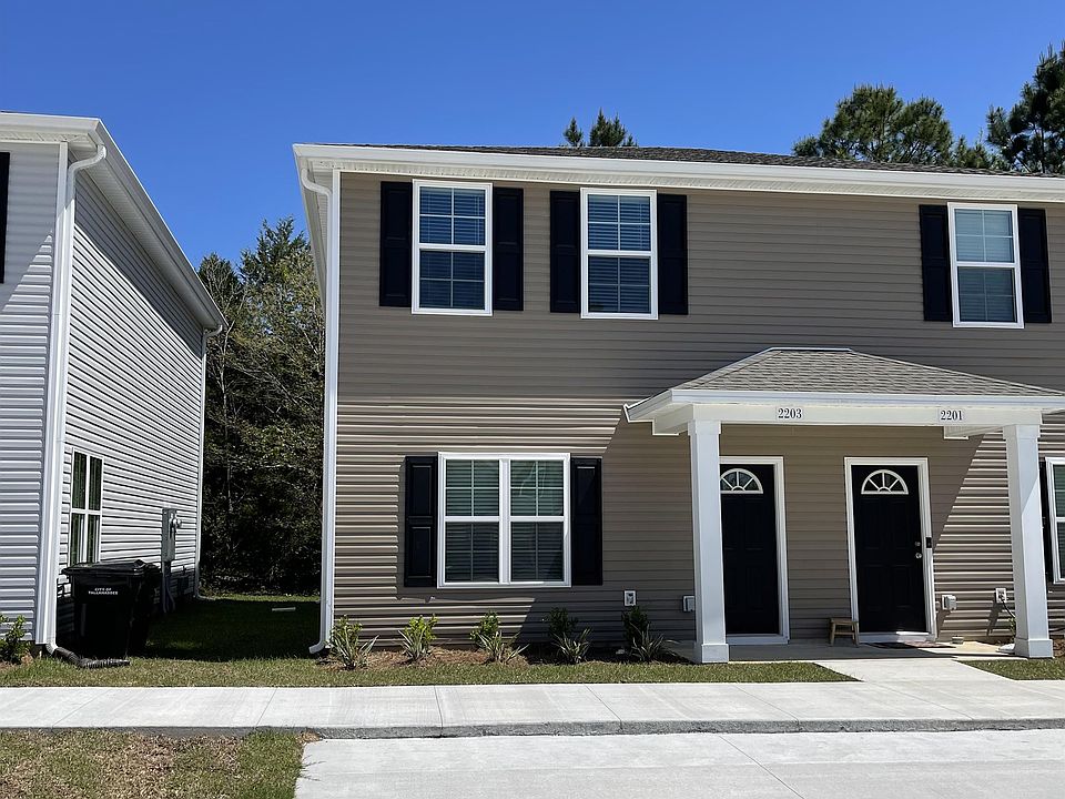 1st image of 2203 Cedarbrook Ct