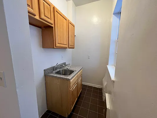 Rented by Oxford Property Group | media 11