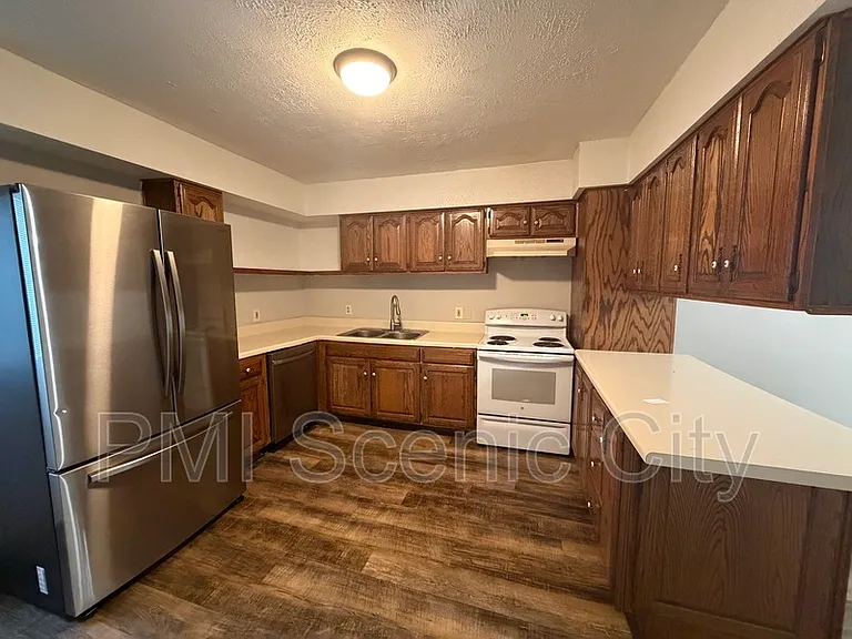 8810 Great Family Trl — Photo 7