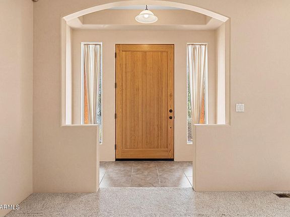 4th image of 5625 W DEER SPRING Place