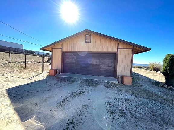 5th image of 1902 Tierra Del Sol Rd