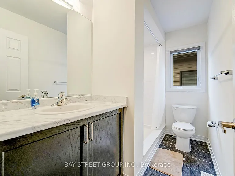 149 Wilmot Rd N — Photo 16