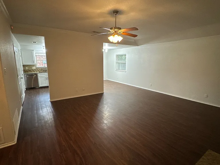 604 Tumbleweed — Photo 10