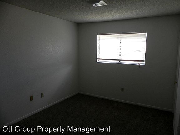 4th image of 205 South Dr #5113092