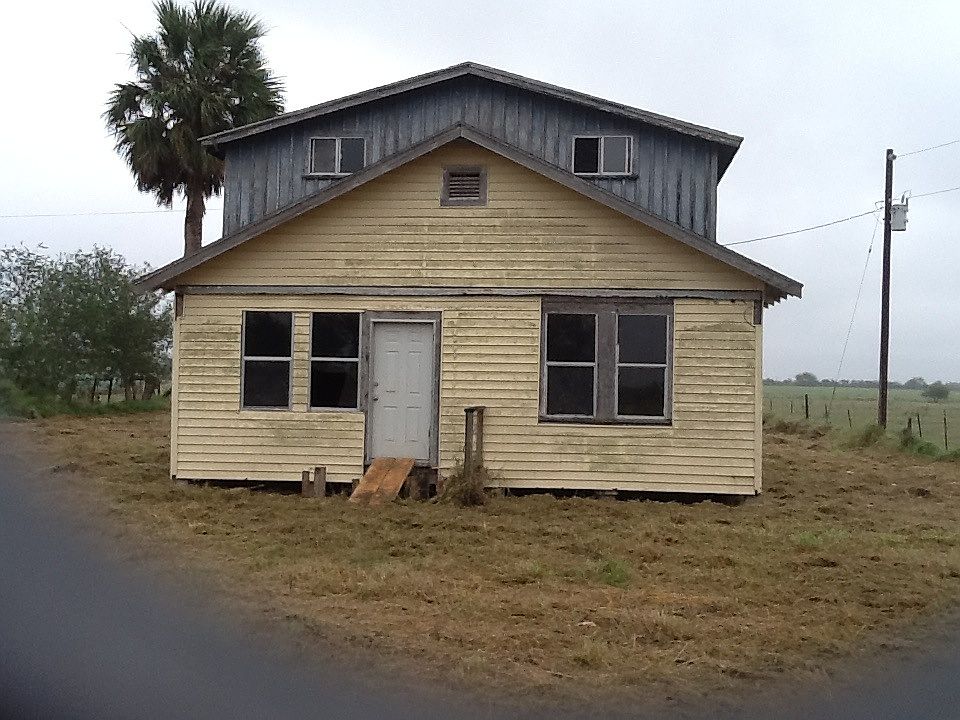 2nd image of 5050 Fm Road 101