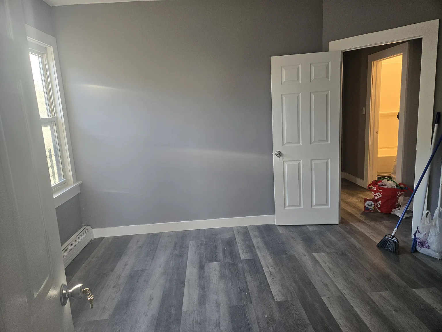 3 bed, 945 sqft, $2,818 — Photo 4