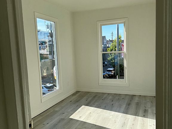 5th image of 1205 Alabama St