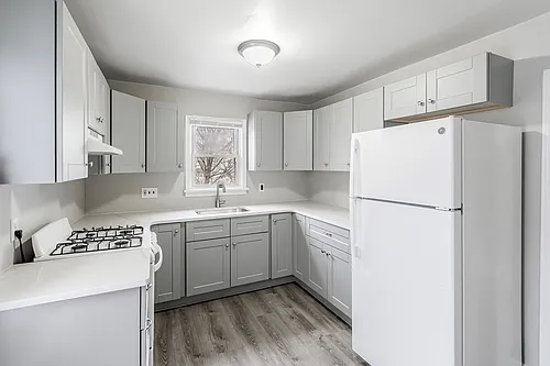 243 Conover St #2 Photo 1