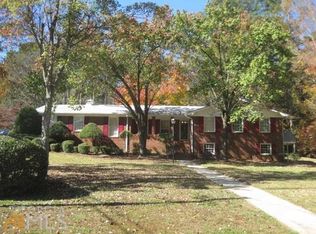 1900 Loch Lomond Trl SW, Atlanta, GA 30331