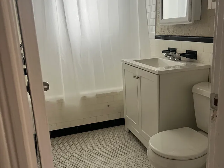 1691 Commonwealth Ave #33 — Photo 4