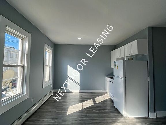 4th image of 170 Fulton Ave #2M