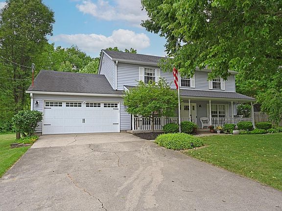 2nd image of 525 Woodsdale Dr