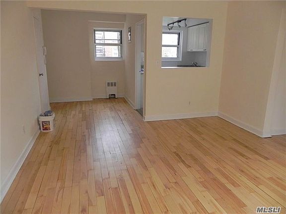 4th image of 15 Schenck Ave APT 2E