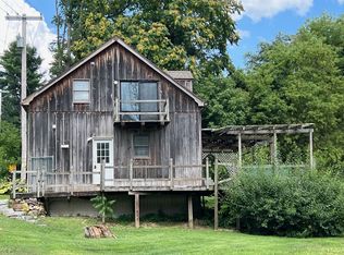 121 E Hook Cross Rd, Hopewell Junction, NY 12533