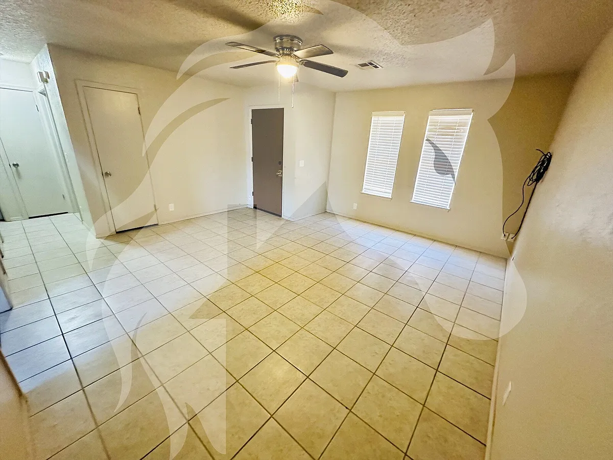 Building Photo - 2505 Madison Ave #12