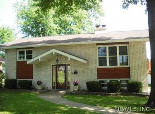 500 E Mary Dr, Troy, IL
