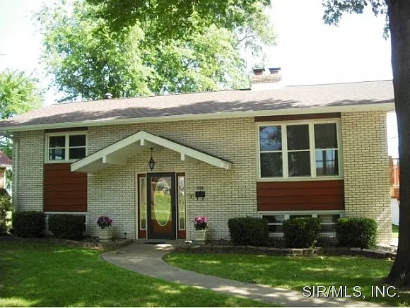 500 E Mary Dr photo 1