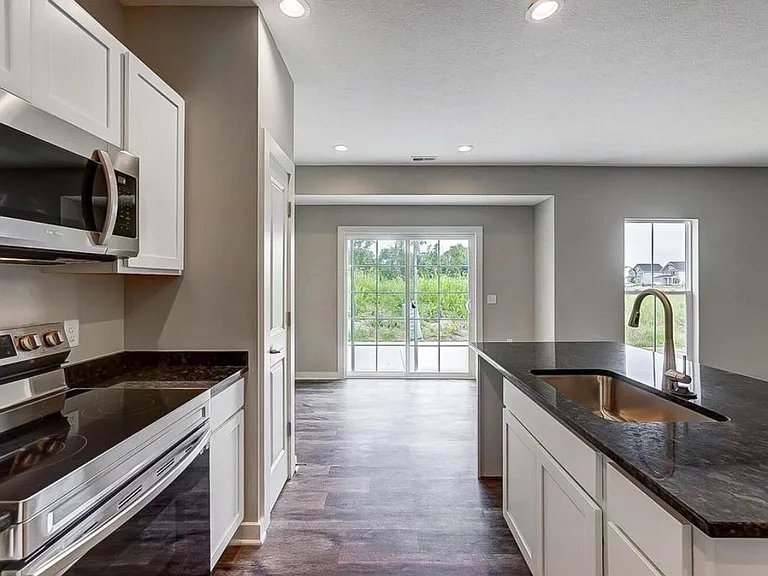 349 Lenell Loop — Photo 6