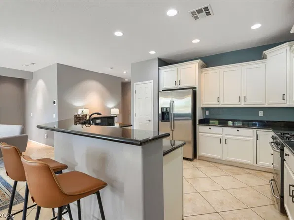 3711 Halter Dr, Las Vegas, NV 89122