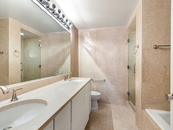 4th image of 200 E 69th St APT 6O
