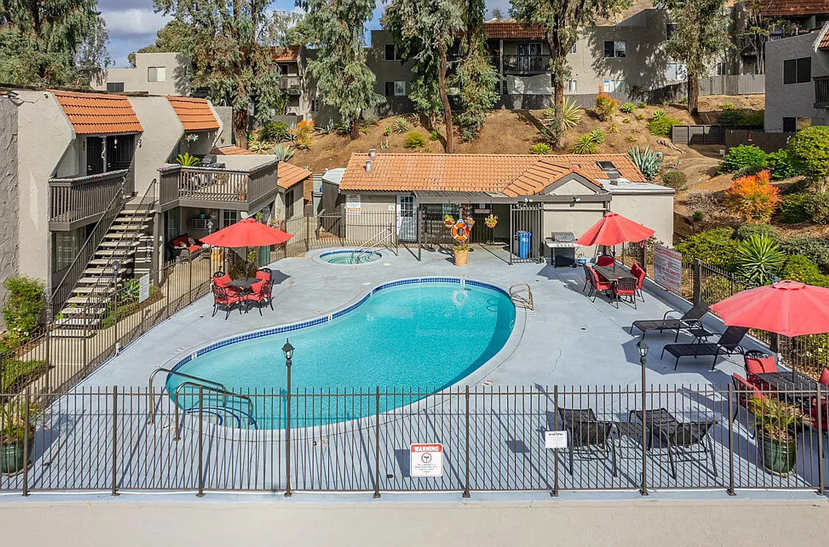 Summit Creek Apartments — Photo 1