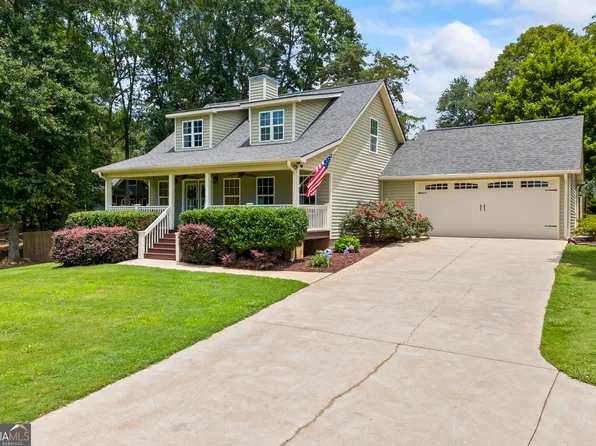 68 Capri Dr, Hartwell, GA 30643