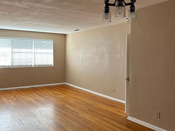 Living room / Dining room