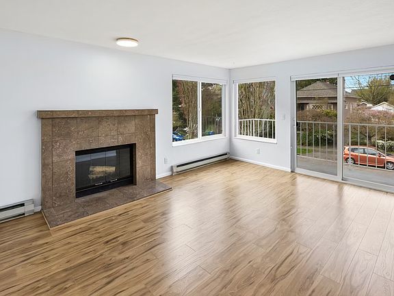 3rd image of 4226 Dayton Ave N APT 202