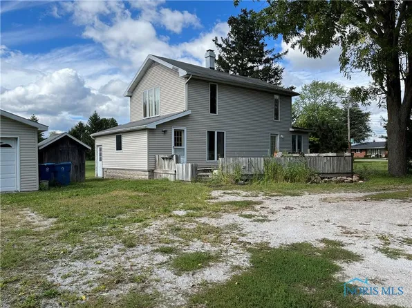 8343 Monclova Rd, Monclova, OH 43542