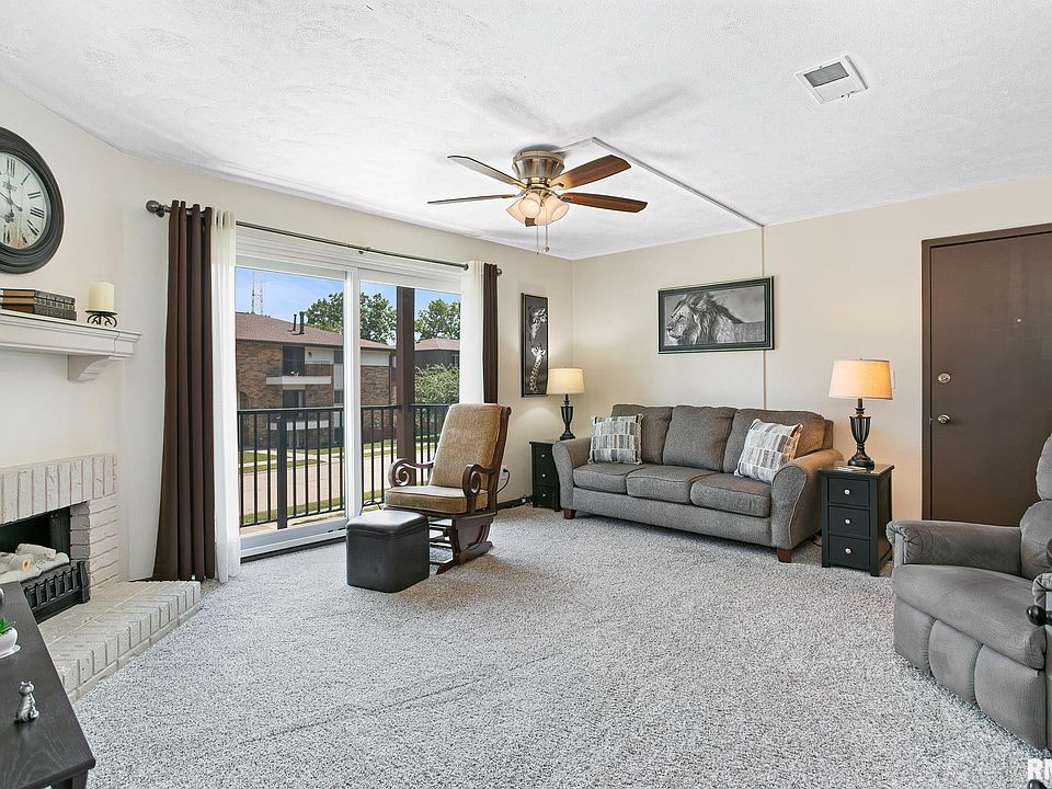 Fox Meadows Estate Condominiums 3045 4th St Moline IL Zillow