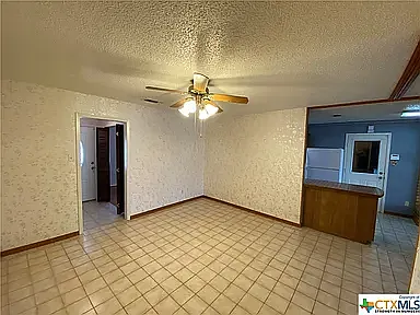 3 bed, 1417 sqft, $1,250 — Photo 2