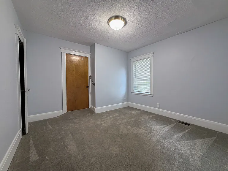 48 Fountain St #48 — Photo 12