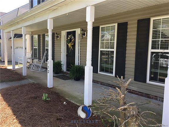 WELCOMING FRONT PORCH