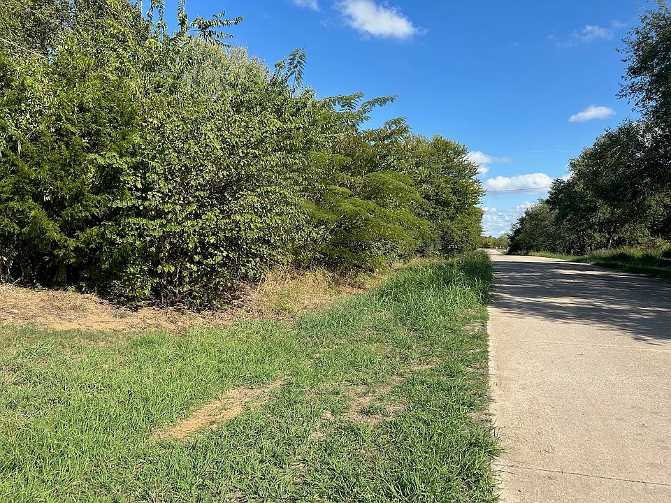 1st image of NW 11th St