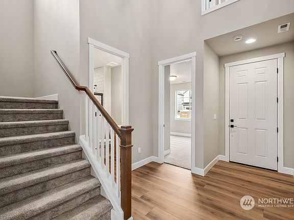4th image of 15307 206th Avenue E #203