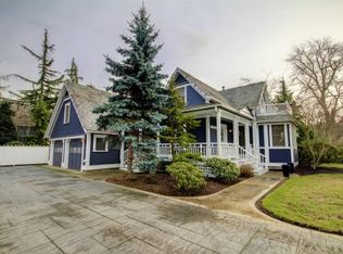 316 N 3rd St, La Conner, WA 98257