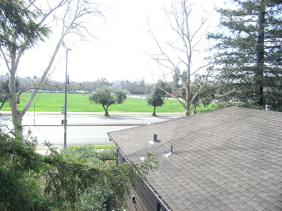 1st image of 501 Oak Ave