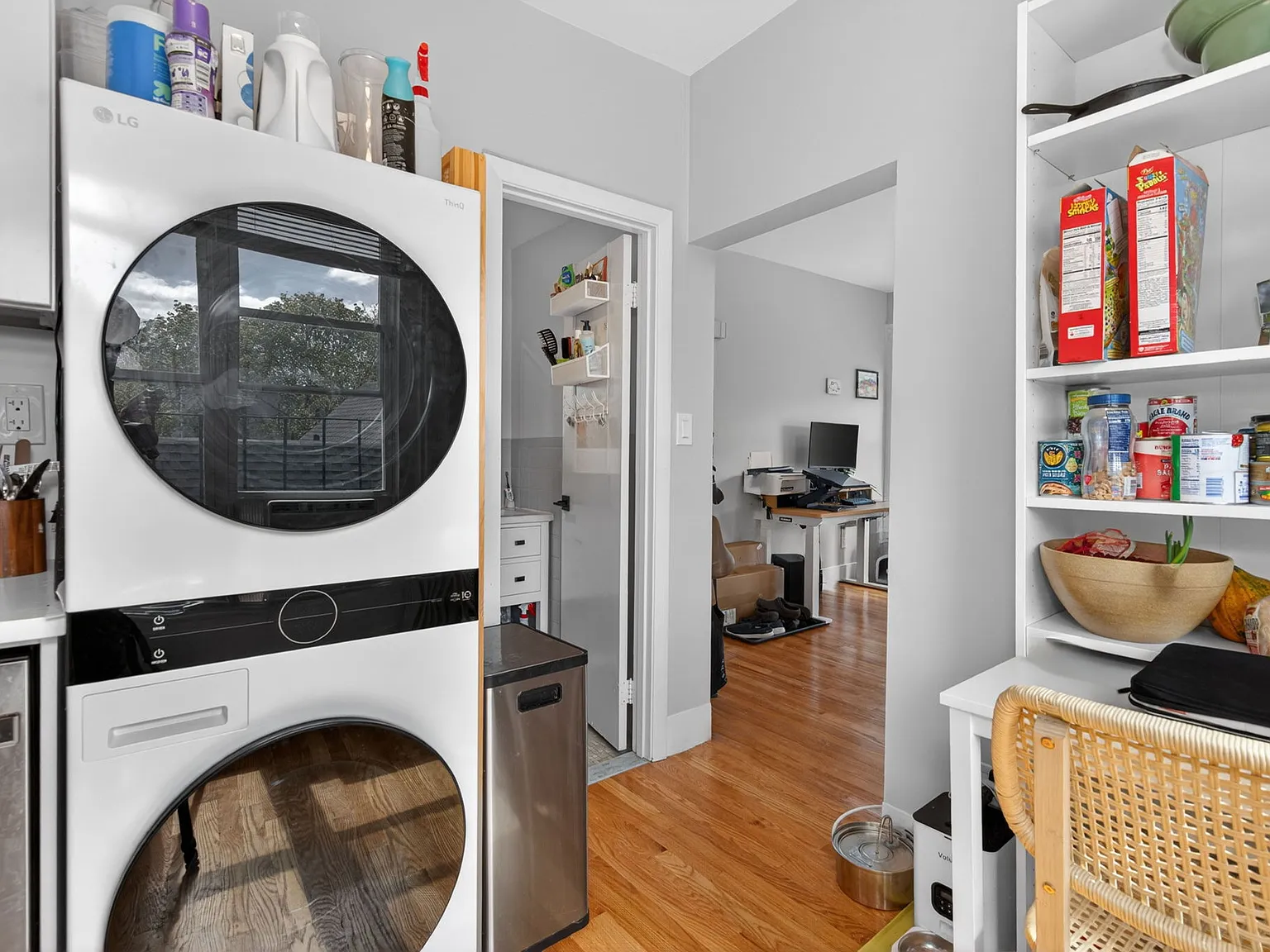 Studio, 400 sqft, $2,900 — Photo 2