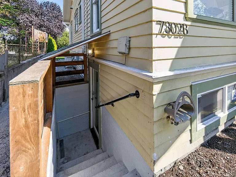 7302B 14th Ave NW — Photo 3