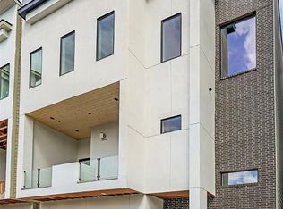 2432 Nantucket Dr, Houston, TX 77057