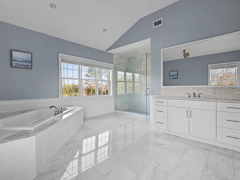 490 Montauk Hwy — Photo 24