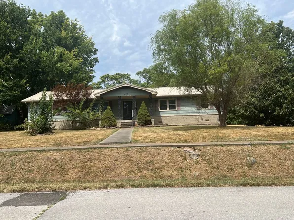224 Boisseau St, Greenfield, MO 65661