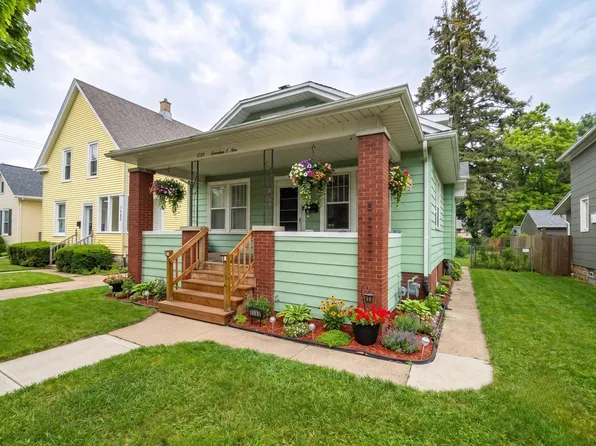 1709 Flett Ave, Racine, WI 53405