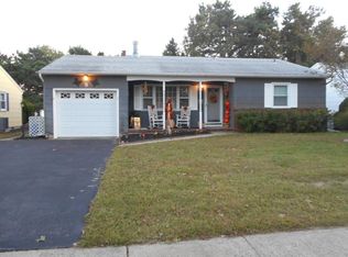 9 Killington Rd, Toms River, NJ 08757