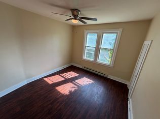 548 Broad St, Tatamy, PA 18085