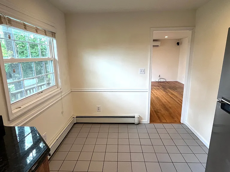 522 Dell Rd — Photo 3