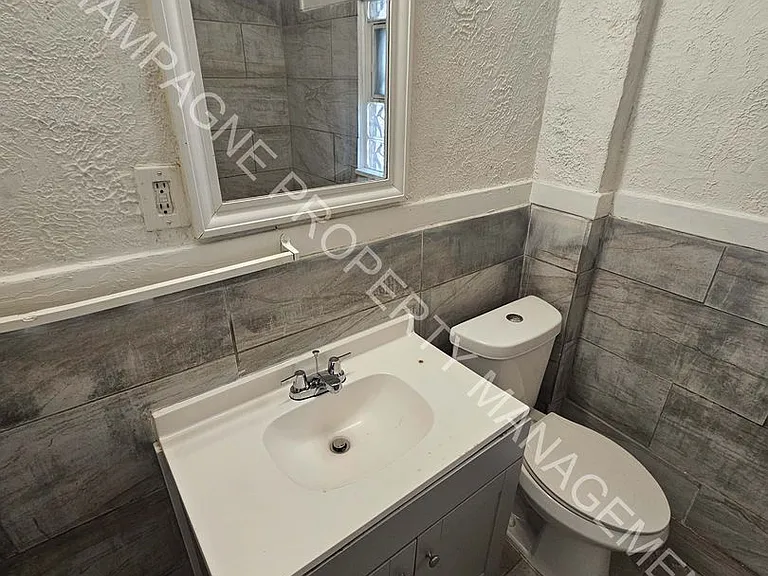 4013 Bellefontaine Ave — Photo 8