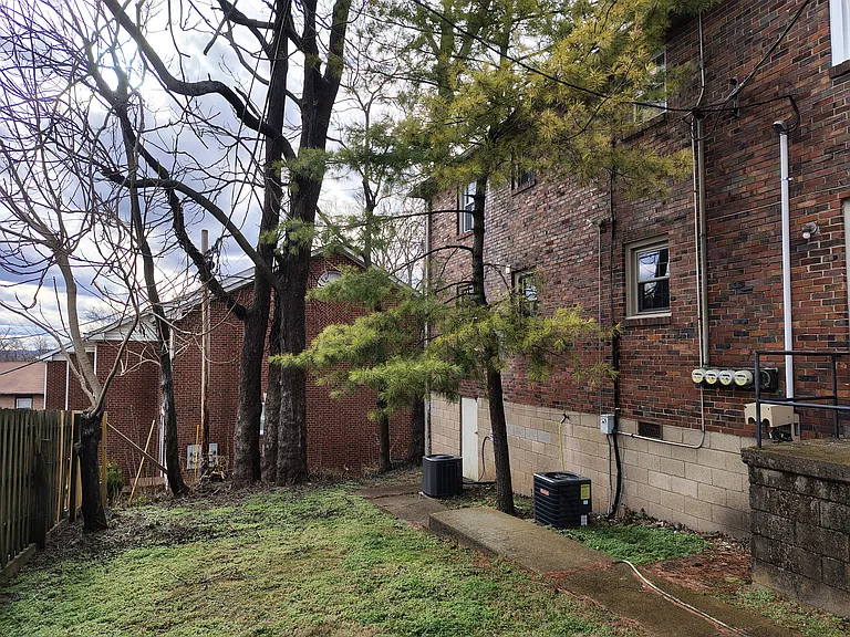3310 Long Blvd #B6 — Photo 2