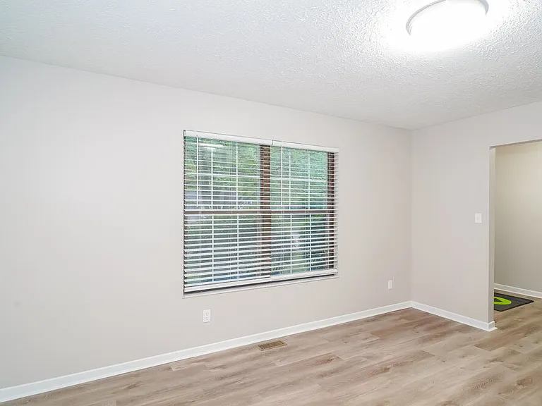 3420 Wedgewood Dr — Photo 13