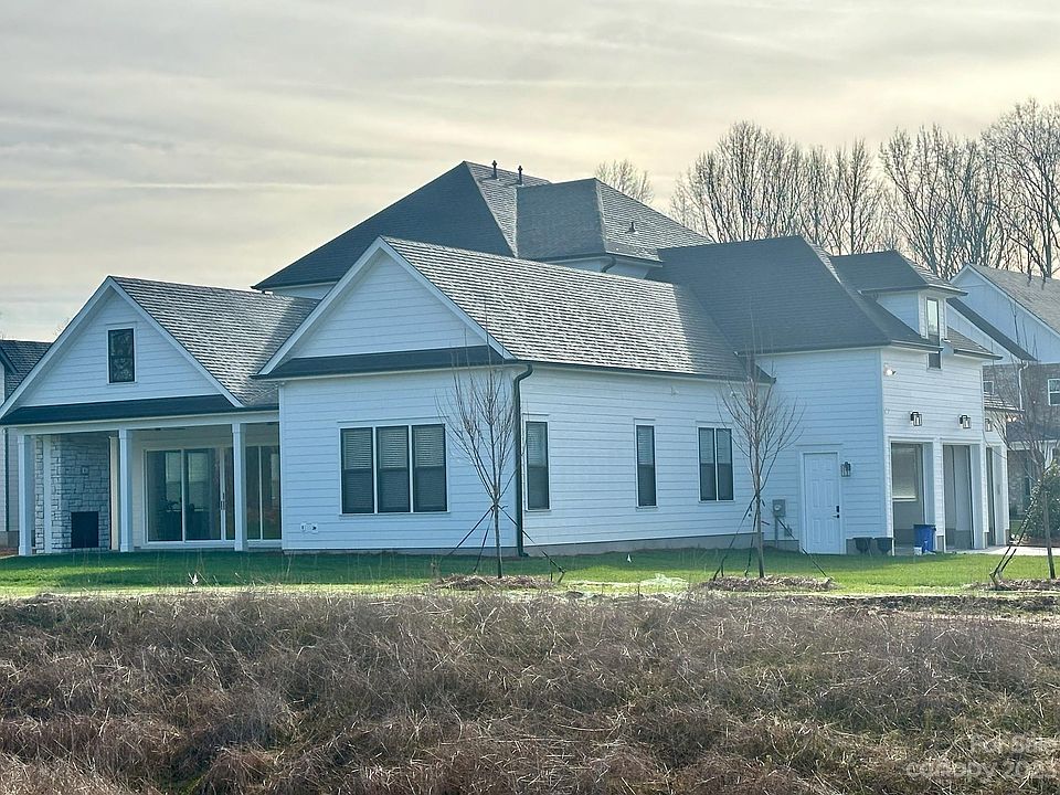 2nd image of 305 Braemar Dr